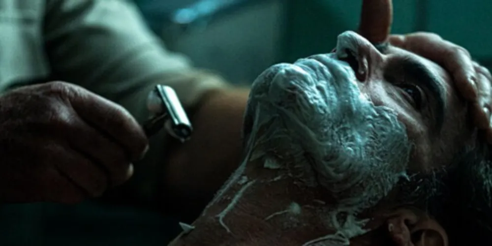 Phillips publicou uma nova imagem do ator Joaquin Phoenix caracterizado como  o Coringa, e na legenda anunciou o início da produção do filme.