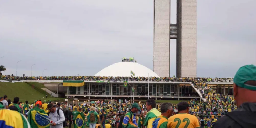 Lesa Pátria: quatro policiais militares são presos em nova operação