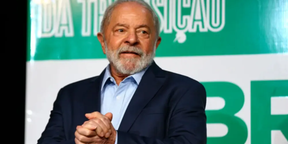 O presidente eleito, Luiz Inácio Lula da Silva, durante cerimônia de entrega do relatório final da transição de governo e anúncio de novos ministros