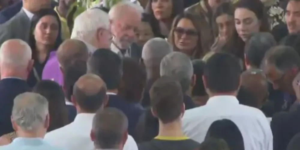 O corpo de Pelé será sepultado nesta terça-feira, no Memorial Necrópole Ecumênica