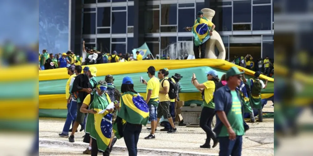 Movimentos sociais marcaram manifestações em defesa da democracia e pela punição dos golpistas