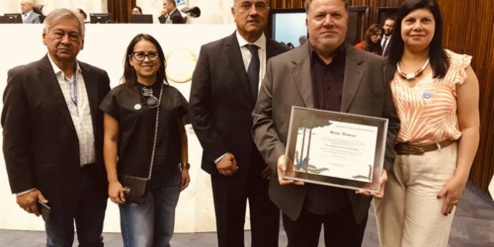 Marcus Vinícius Sebastião recebeu Voto de Congratulações e Moção de Aplausos