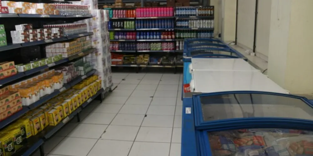 Unidades do Mercado da Família terão atendimento diferenciado nesta sexta
