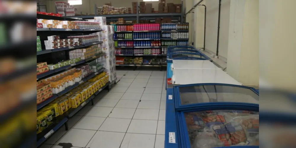 Unidades do Mercado da Família terão atendimento diferenciado nesta sexta