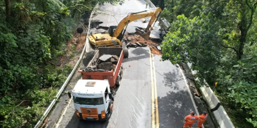 Caso necessário o deslocamento, os motoristas devem usar rotas alternativas
