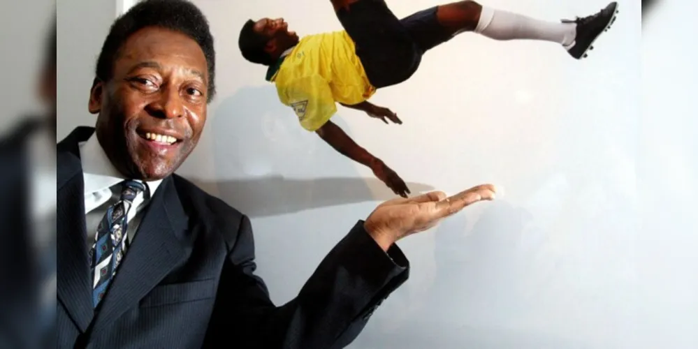 Nas redes sociais, o presidente demonstrou pesar pela morte do Rei do Futebol.