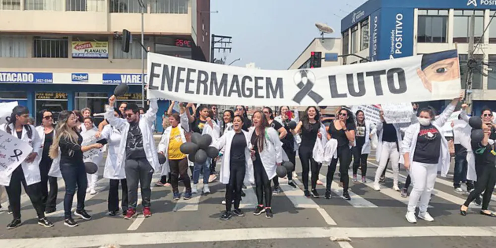 O protesto terá a presença de enfermeiros, estudantes e apoiadores da causa