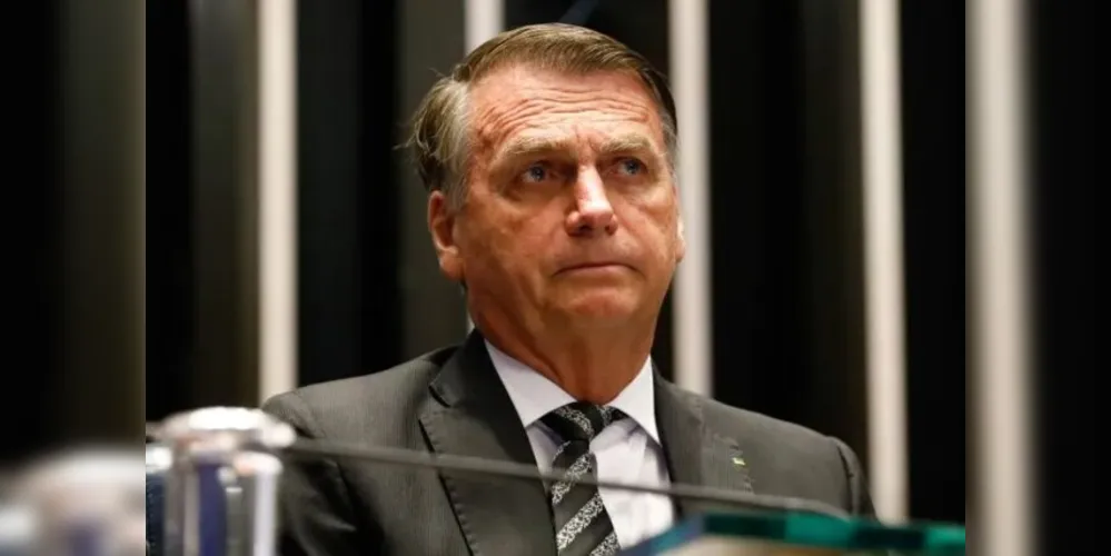 Ex-presidente Jair Bolsonaro viajou sexta-feira para os Estados Unidos