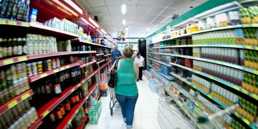 Com uma inflação de 0,66%, os alimentos e bebidas tiveram o segundo maior impacto na inflação oficial de dezembro