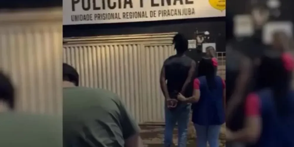O homem foi preso na quarta-feira (18/1), mas não teve a identidade revelada.