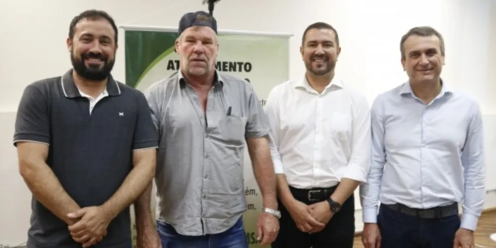 Diretoria é composta pelos prefeitos Henrique Carneiro, de Piraí do Sul; Artur Butina, de Tibagi; Abimael do Valle, de São João do Triunfo; e Irani Barros, de Arapoti