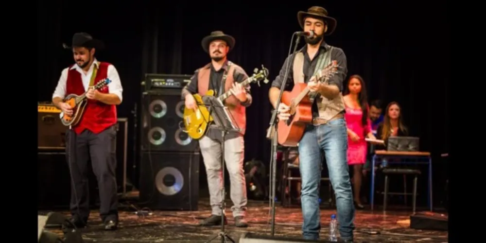 Os Ursos Caipiras se apresentam nesta sexta-feira no Pré-Réveillon no Estação PG