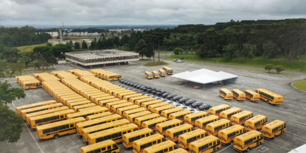 Iniciativa faz parte do programa Caminho da Escola, que até fevereiro de 2023 prevê a entrega de 340 veículos