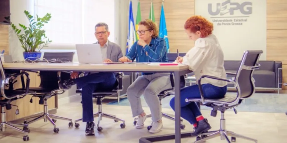 O reitor da UEPG, Miguel Sanches Neto, é o atual presidente da Rede