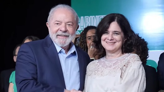 Luiz Inácio Lula da Silva (PT) e a ministra da Saúde Nísia Trindade.