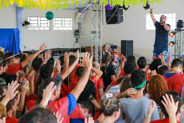 Chamado em seu início de ‘Carnaval Cristão’, o Saron atraiu perto de mil pessoas durante toda a terça-feira