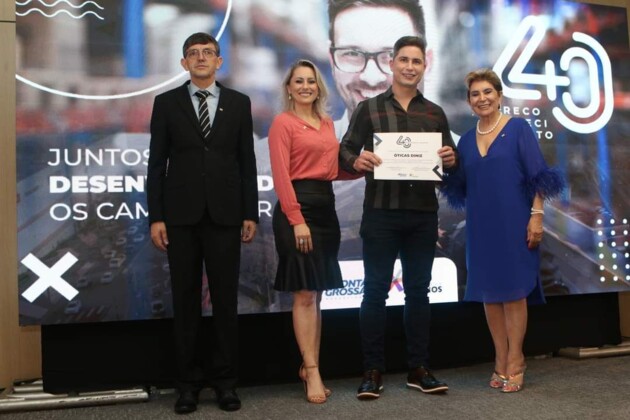 Óticas Diniz foi uma das empresas homenageadas no evento