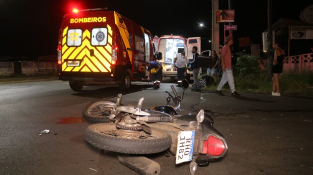 Motociclista seguia no sentido Uvaranas da avenida quando foi atingido