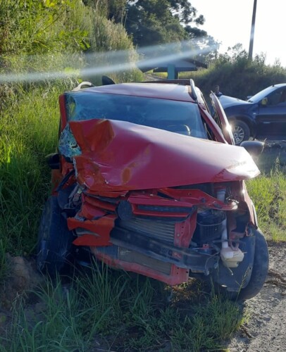 Os dois veículos envolvidos tinham placas de Guarapuava