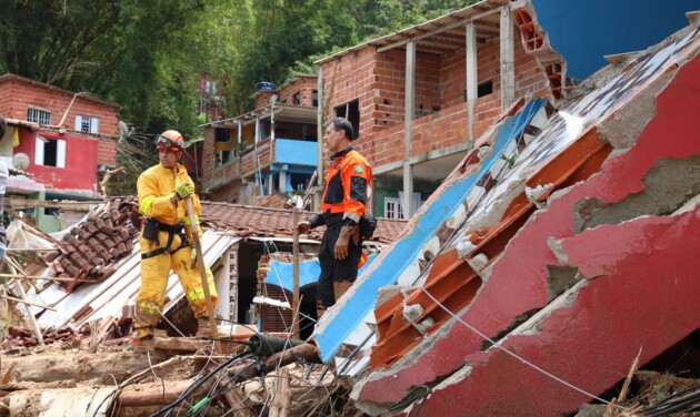 A enxurrada que atingiu os municípios do litoral norte de São Paulo nesse fim de semana é considerada uma das maiores tragédias da história do estado