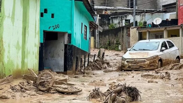 Inúmeras cidades do litoral paulista foram afetadas
