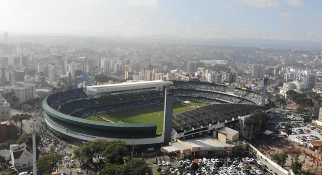 O Alviverde enfrenta neste domingo o Aruko, às 16h, no Couto Pereira