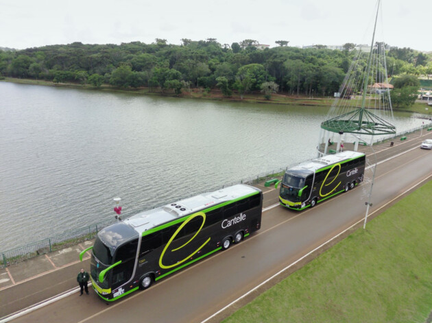 Com chassis Volvo B450R e carrocerias Busscar Vissta Bus, os ônibus são do tipo Low-Driver (LD)