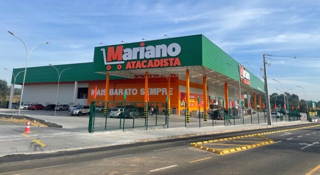 Loja do Mariano Atacadista em Ponta Grossa, pertencente à rede Ivasko, é a maior das unidades do grupo