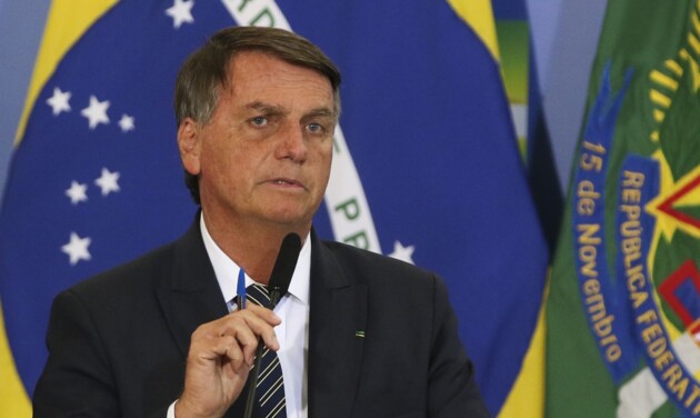 Carla Zambelli afirmou discordar da maneira que Jair Bolsonaro conduziu o cenário pós-eleições