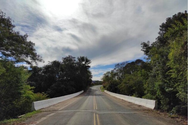 No caso das obras em pontes e viadutos, restam apenas trâmites finais para emissão de ordem de serviço previstos e início dos trabalhos