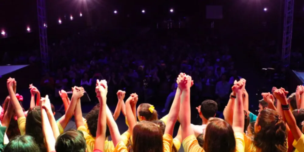 O Coro Infantojuvenil Tons e Cores é formado por crianças entre 7 e 13 anos