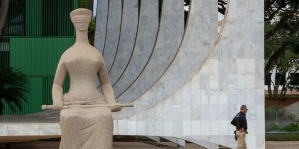 De acordo com o STF, entre os presos no dia dos ataques,  294 seguem detidos