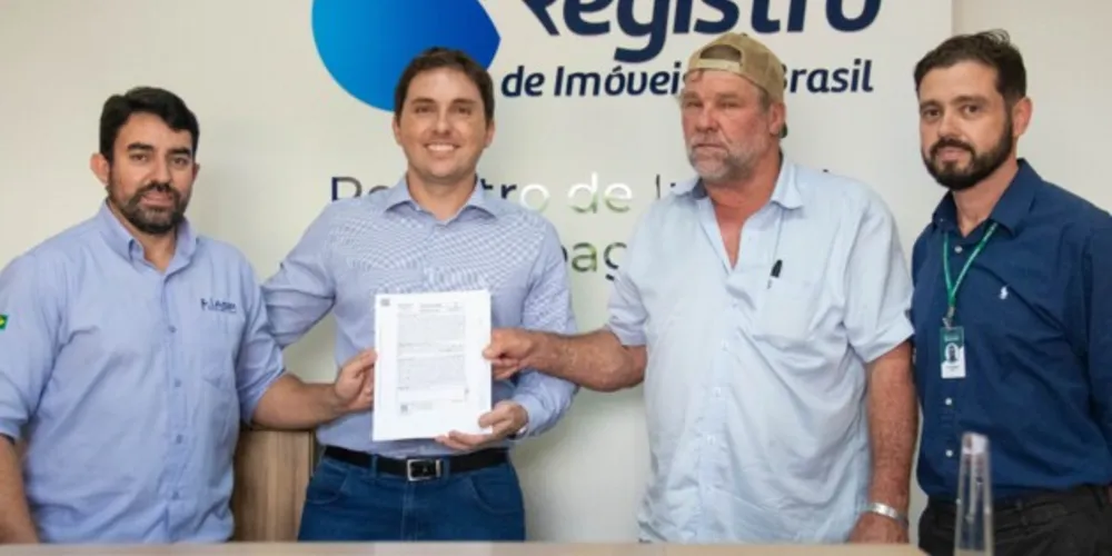 Prefeito Artur Butina (PSC) afirmou que é uma satisfação muito grande poder receber as matrículas, que ainda serão repassadas aos moradores