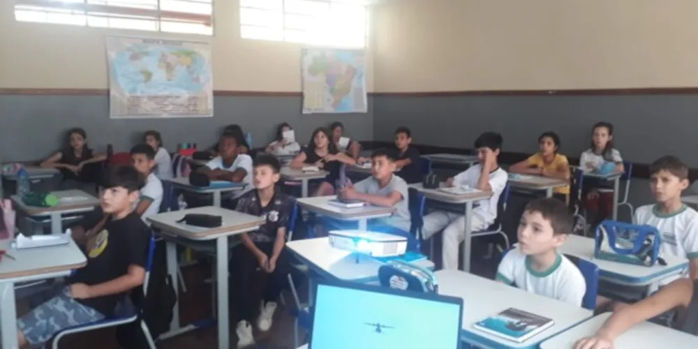 Diversos recursos foram utilizados para explorar os conteúdos patrióticos