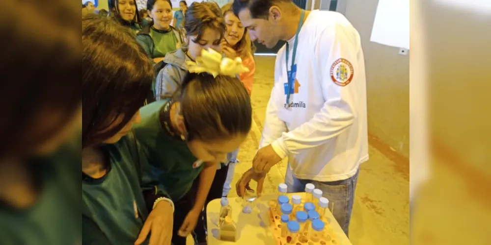 Dinâmicas com palestra, empresa e em sala de aula trouxeram mais conhecimento aos alunos