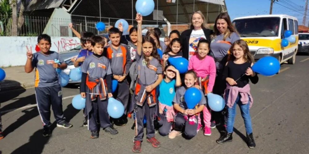 Alunos entenderam a importância do tema, mas também levaram conscientização à comunidade