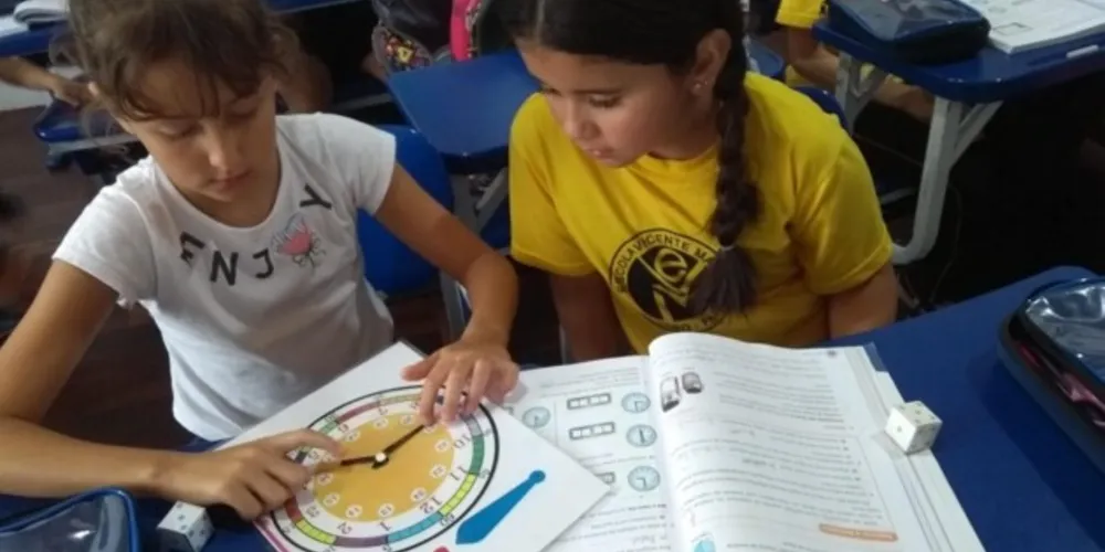 Docente cita benefícios do trabalho em sala e identificação de conhecimento dos alunos