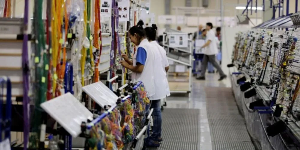 Os dados são da Pesquisa Industrial Mensal divulgada pelo IBGE