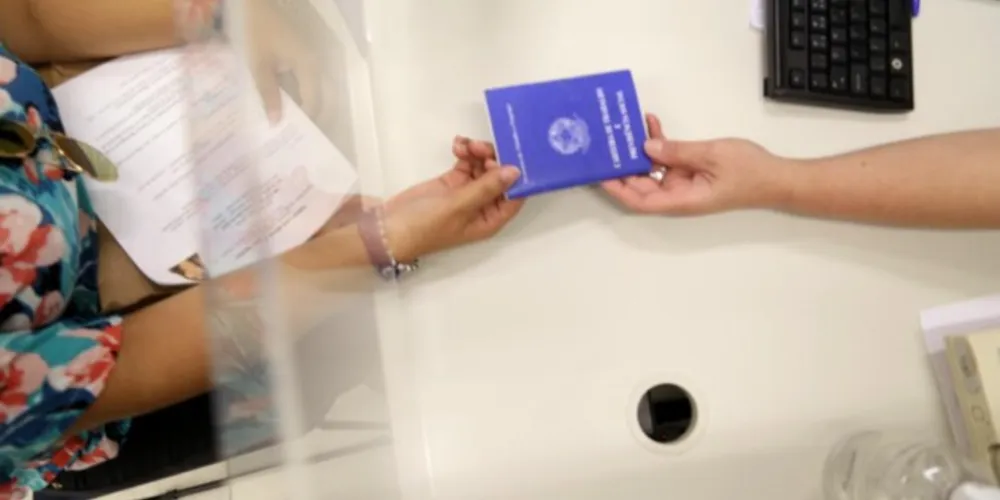 PR tem 13,4 mil vagas de emprego disponíveis