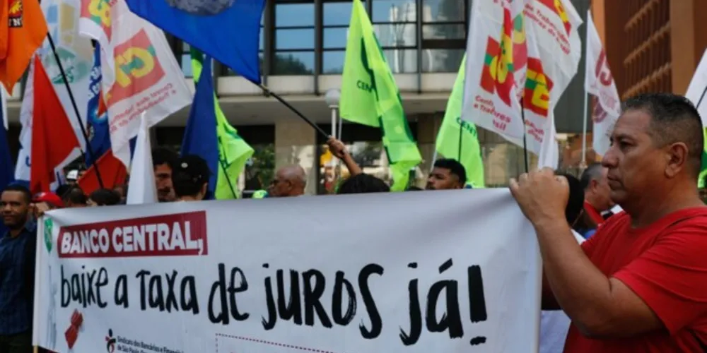 Eventos integram protestos, shows e atividades culturais