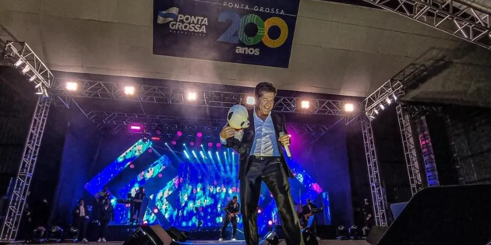 Mais de 25 mil pessoas trocaram ingressos por um quilo de alimentos para prestigiar os shows