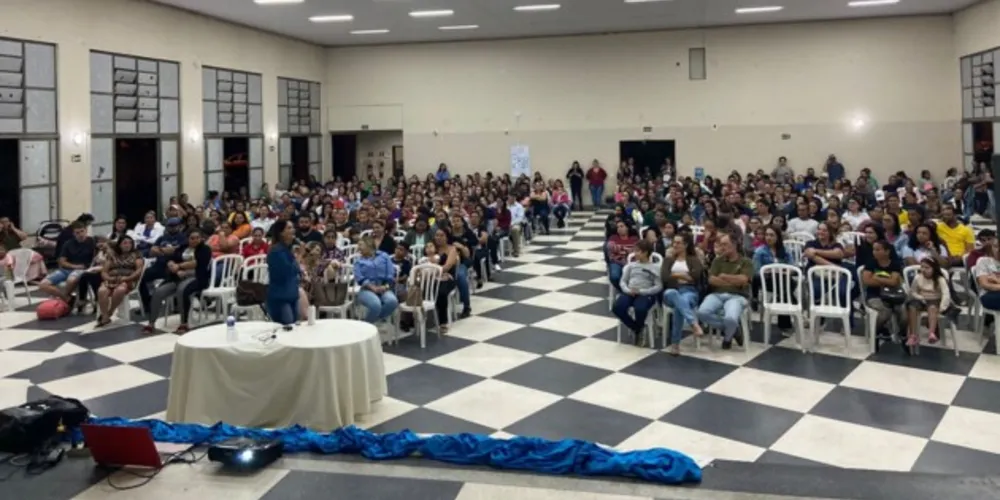 Durante as reuniões, foi esclarecido que a Prefeitura tem tomado as medidas cabíveis e possíveis para dar maior proteção às instituições de ensino