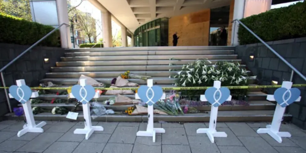 O ataque resultou na morte de cinco pessoas e deixou oito feridos