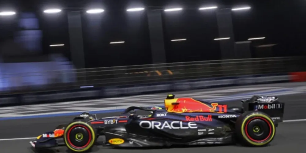 'Checo' marca a segunda pole seguida no país do Oriente Médio