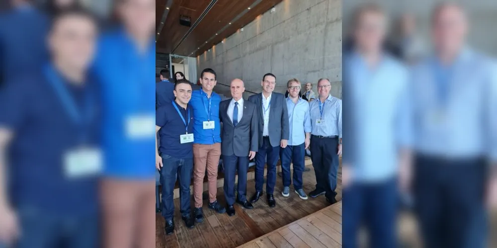 Aliel Machado (à esquerda) e os deputados brasileiros foram recebidos pelo embaixador do Brasil em Israel, Gerson de Freitas