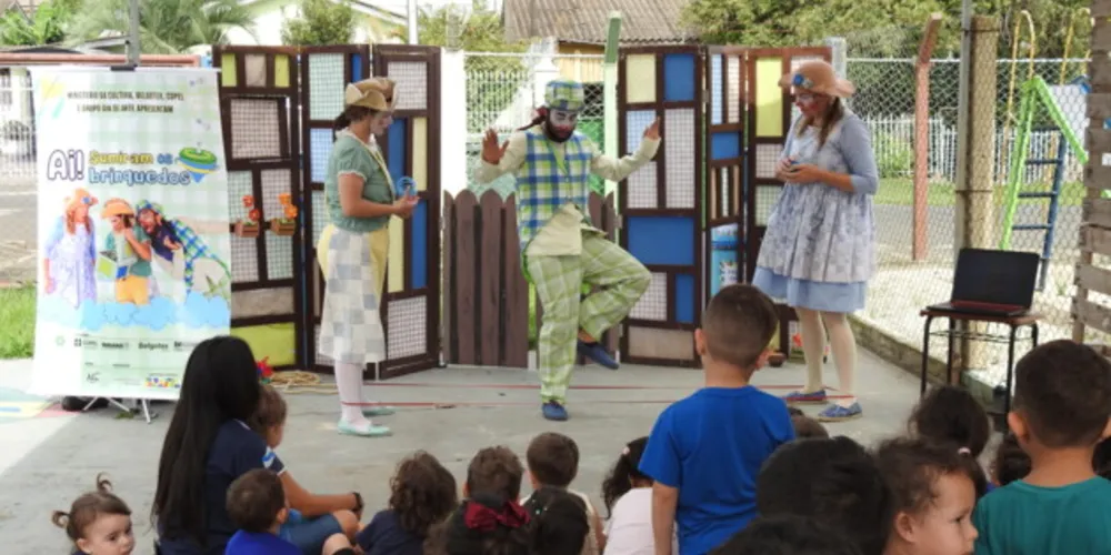 As oficinas ocorrem na próxima sexta-feira, 10/03, às 09h30 na Escola Municipal Aristeu Costa Pinto e às 13h30 na Escola Municipal Deputado Djalma de Almeida, para alunos e professores das instituições