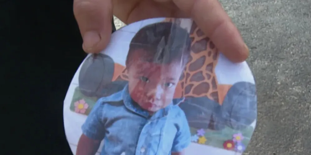 Antony José Ferreira, de 2 anos de idade, morreu após ser atropelado por um motorista bêbado e sem Carteira Nacional de Habitação (CNH)
