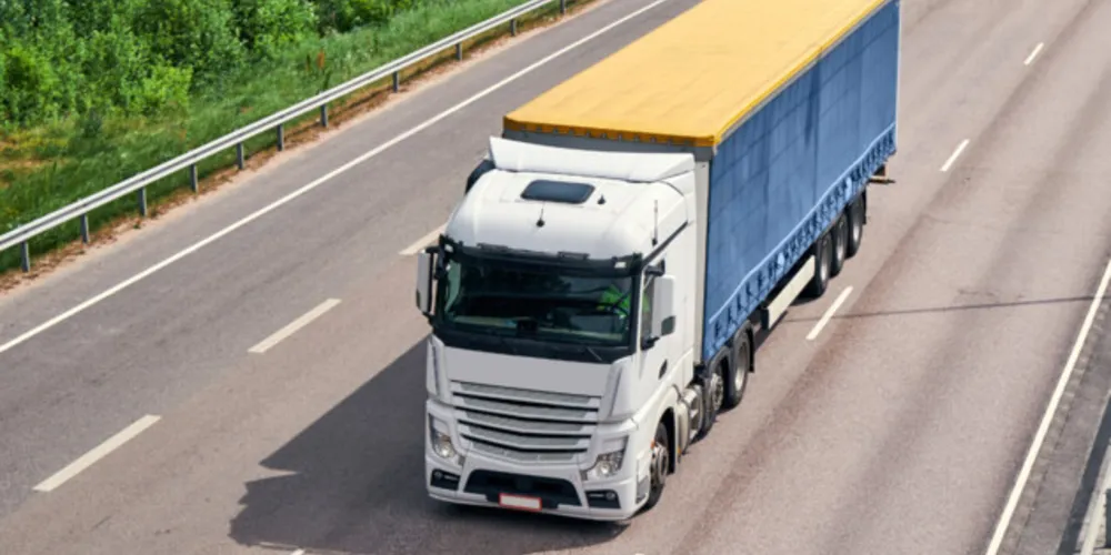 A BR-277 é muito importante para o escoamento de grãos e para a exportação pelos portos