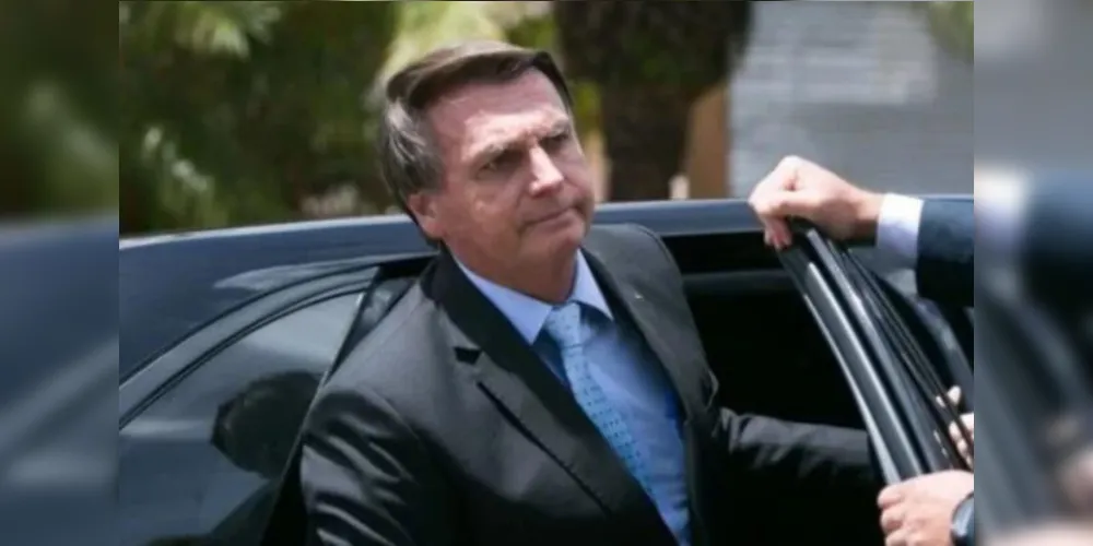 Bolsonaro chega à sede da PF para depor sobre atos de 8 de janeiro