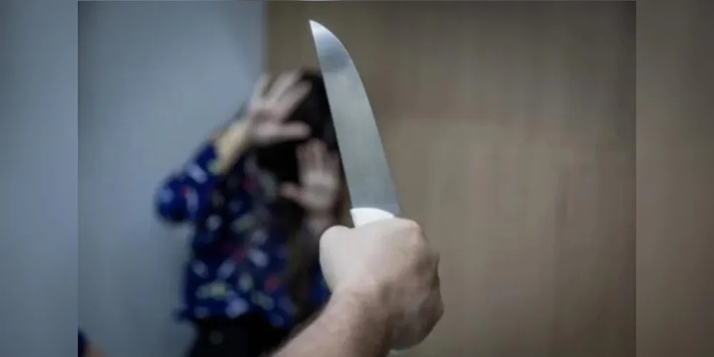 Homem é preso após esfaquear madrasta: 'Senti vontade de matar'